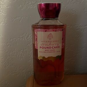 BBW Strawberry Pound Cake Body Wash